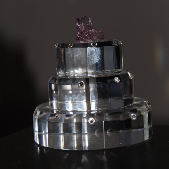 SIMON DESIGNS Crystal 3 Tier Cake Paperweight FLOWER Decoration On Top - Picture 2 of 6
